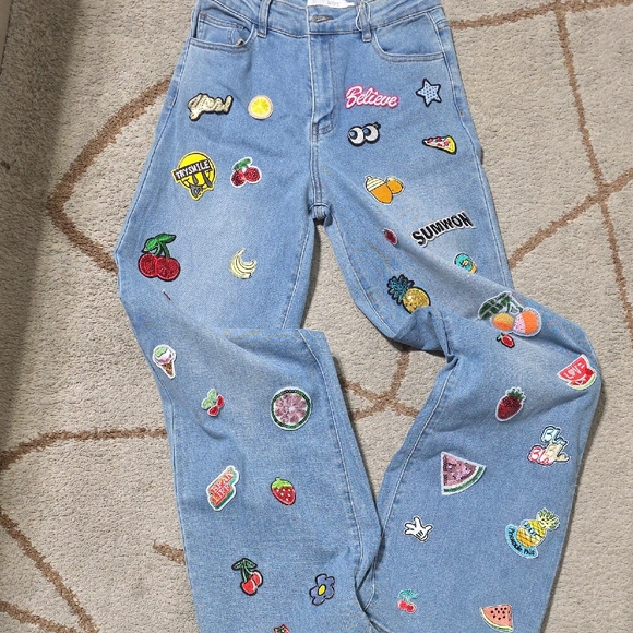 Playful Embroidered Women's Flare Jeans - Picture 7 of 8